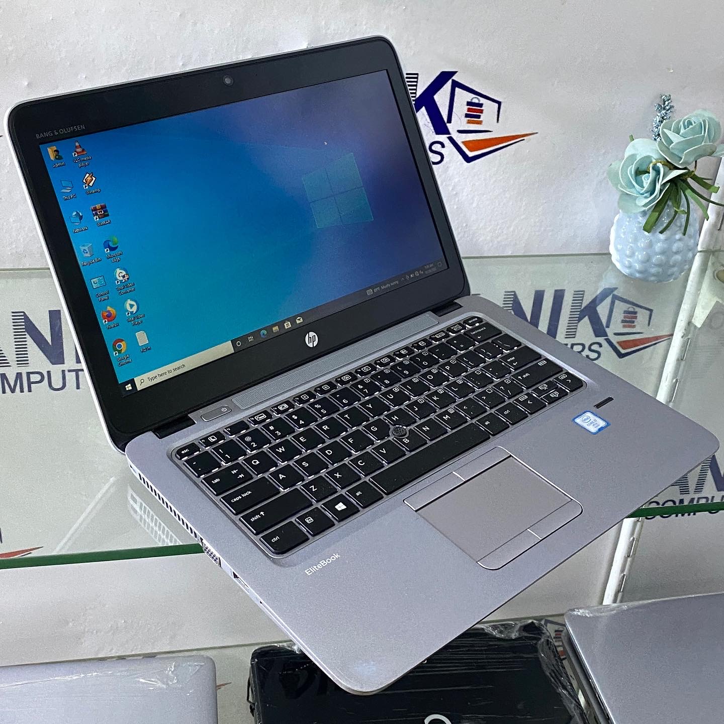 HP Elitebook 820 G3 – Core i7-6th gen - 500GB - 8GB Ram - 12 inches -  Keyboard Light