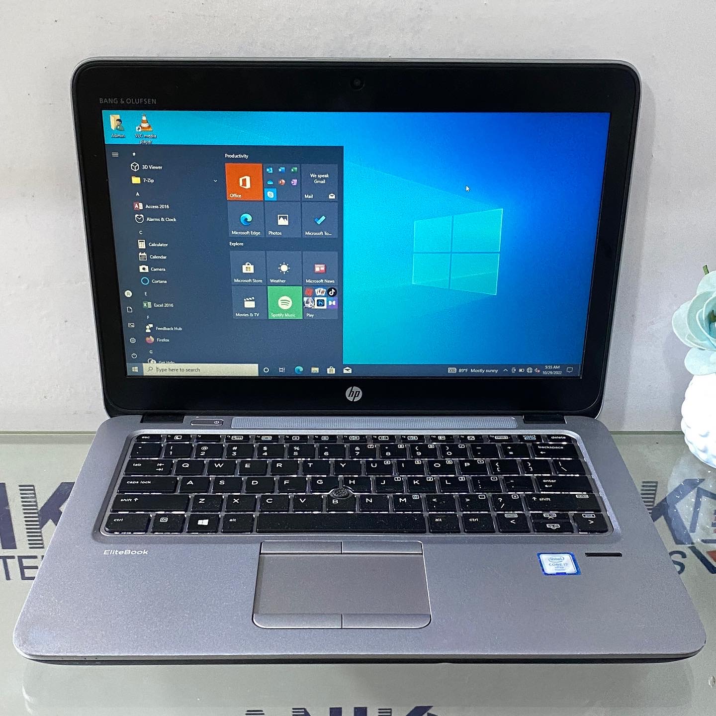 HP Elitebook 820 G3 – Core i7-6th gen - 500GB - 8GB Ram - 12 